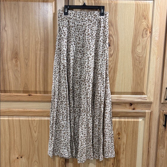 Petal & Pup Animal Print Extra Wide Leg Cropped High Waist Flowy Pants Size XS - Picture 4 of 15